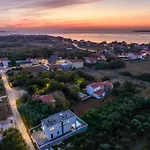 Vila Valy With Heated Pool Privlaka (Zadar)