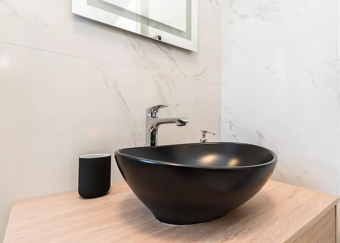 Valy With Heated Pool *