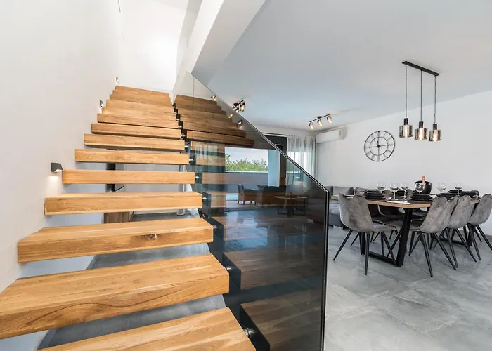 Villa Valy With Heated Pool *